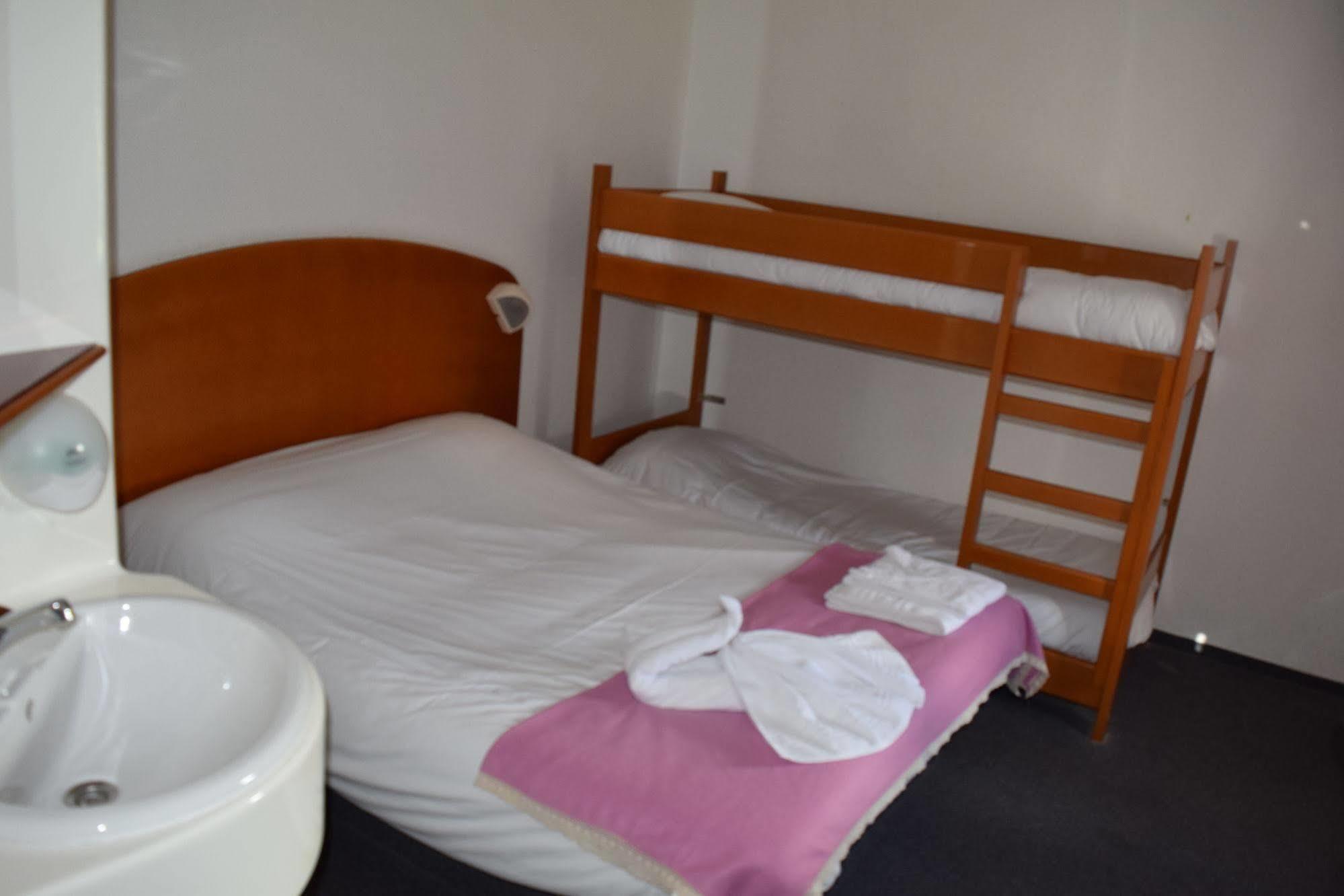Quick Palace Saint Brieuc Tregueux Екстериор снимка