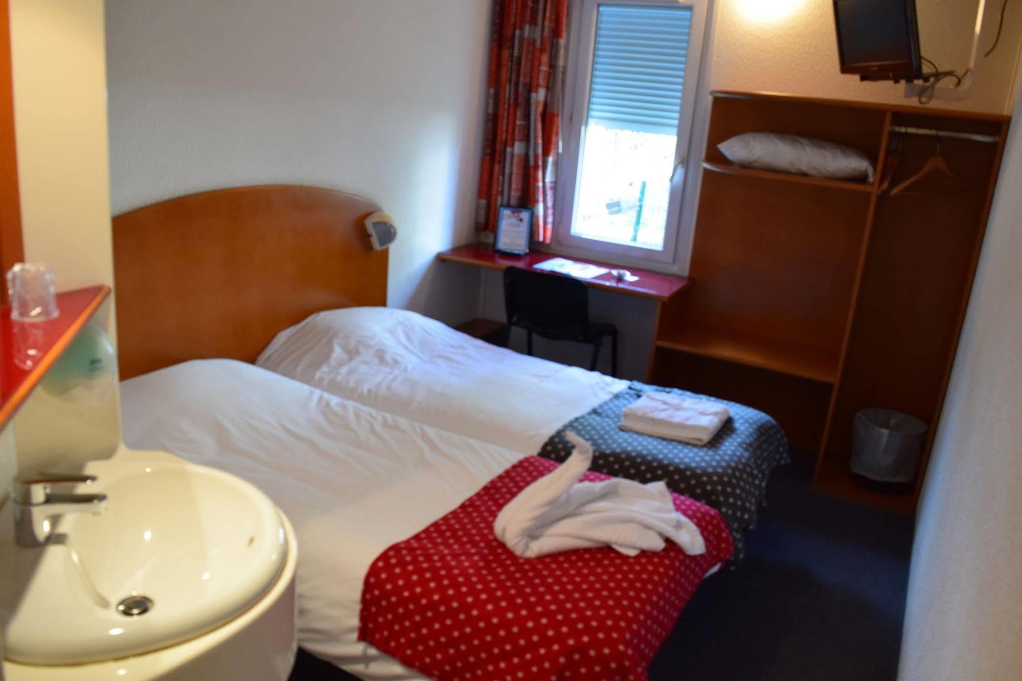 Quick Palace Saint Brieuc Tregueux Екстериор снимка